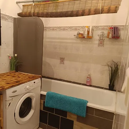 Chambre Privee Dans Villa Avec Piscine Et Jacuzzi Rum i privatbostad